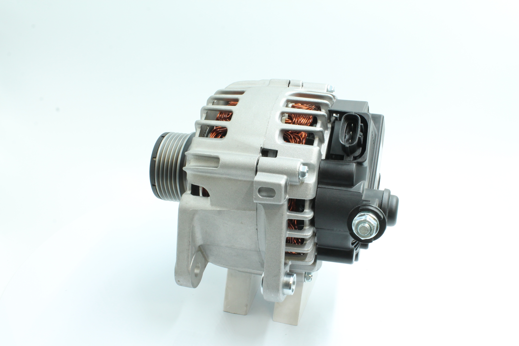 89215379 Laturi PowerMax 37300 2A601 HYUNDAI