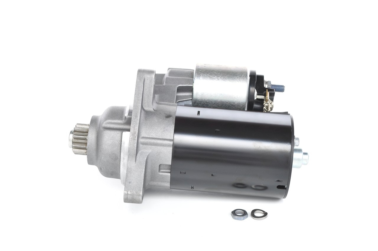 DB (L) 12V 1,1 KW 0001121010 Käynnistysmoottori BOSCH 1516679R
