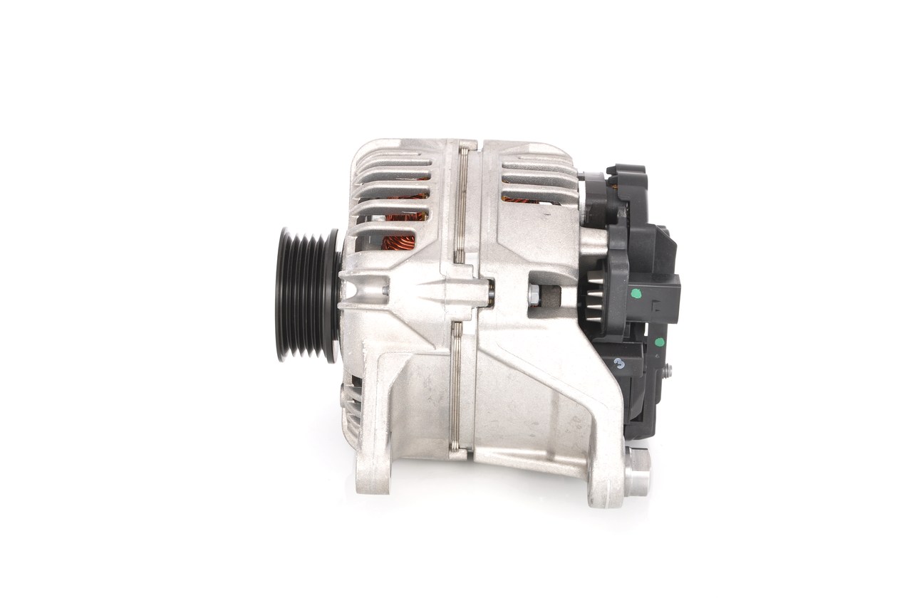 KCB1 (>) 14V 50/90A BOSCH 0124325017 Dynamo Audi A4 B5 1.8 T 170 hk Bensin 2000 pris