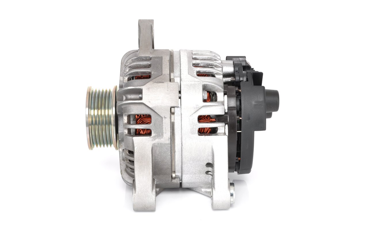 KCB2 (>) 14V 55/105A BOSCH 14V, 105A, excl. vacuum pump, Ø 62 mm Generator 0 124 415 015 buy
