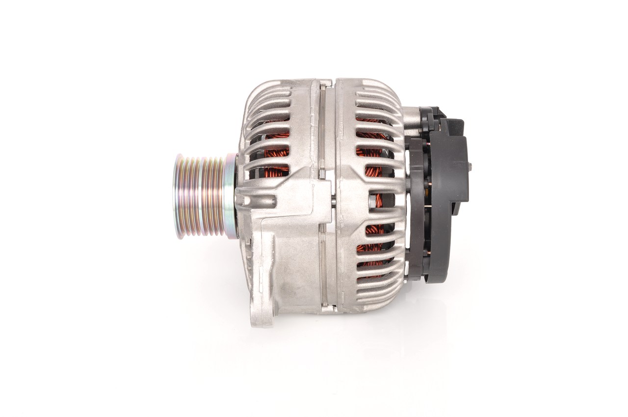 NCB2 (>) 28V 40/90A 0124655030 Alternador BOSCH 504144715