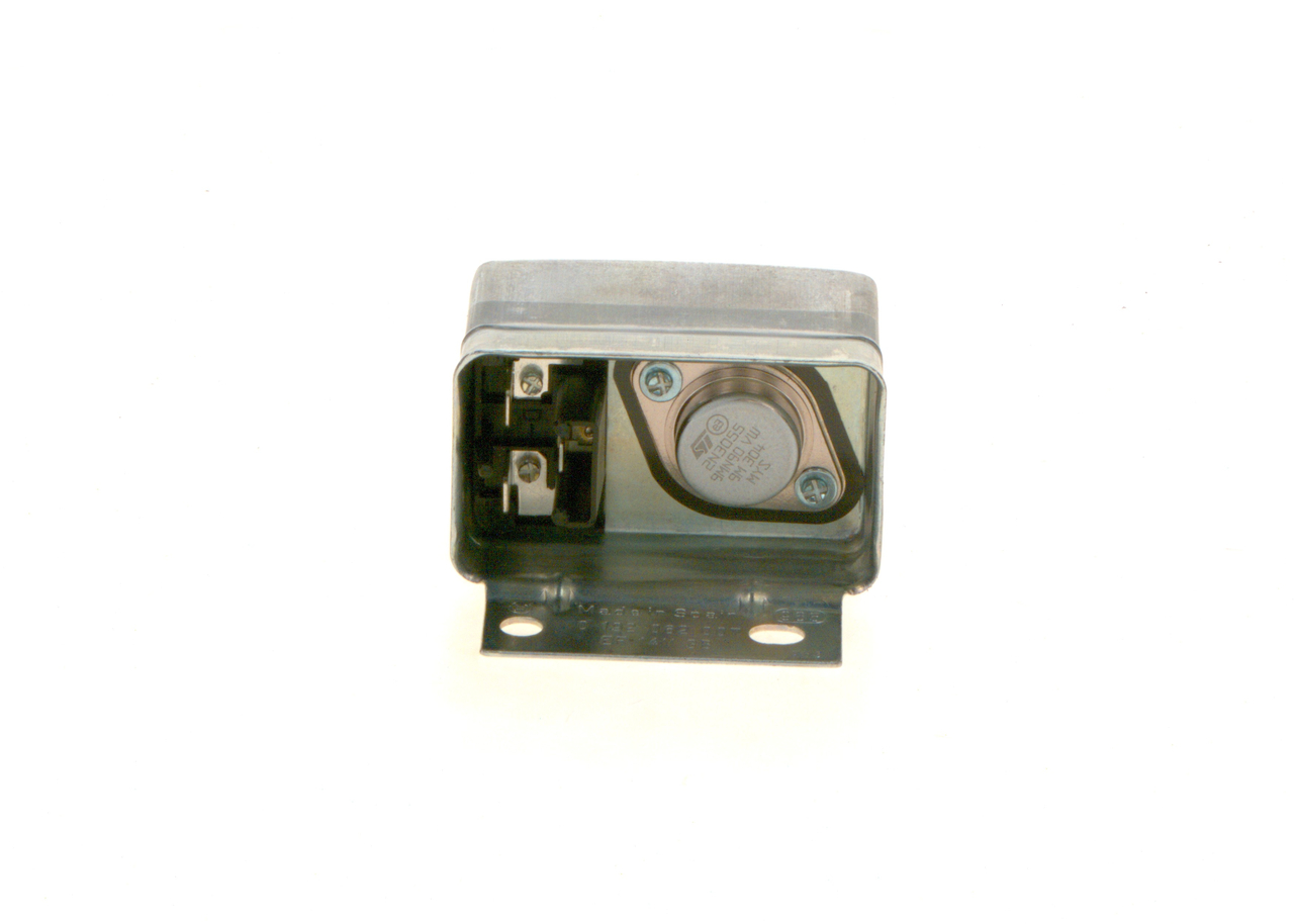 BOSCH 0 192 062 007 Lichtmaschinenregler für STEYR 1490-Serie LKW in Original Qualität