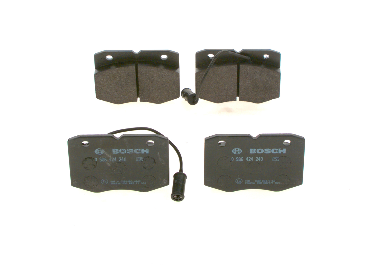 0 986 424 240 BOSCH Brake pad set IVECO Low-Metallic, with integrated wear sensor