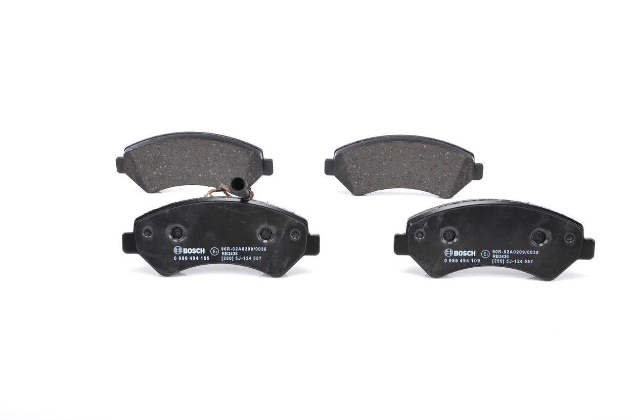 BOSCH 0 986 494 109 Brake pad set Low-Metallic, with integrated wear sensor, with anti-squeak plate