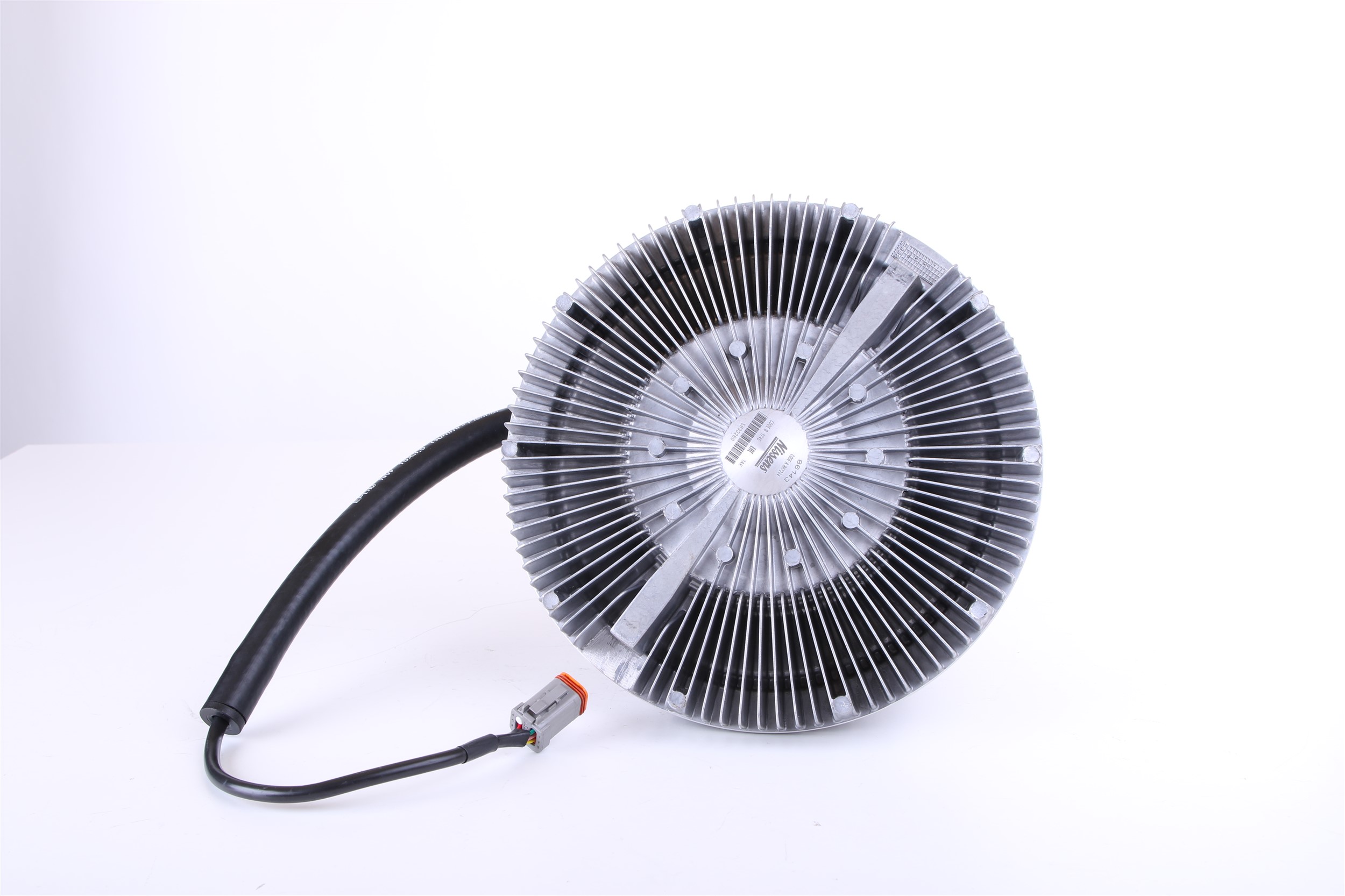 86143 Fan, radiator NISSENS 1853 555