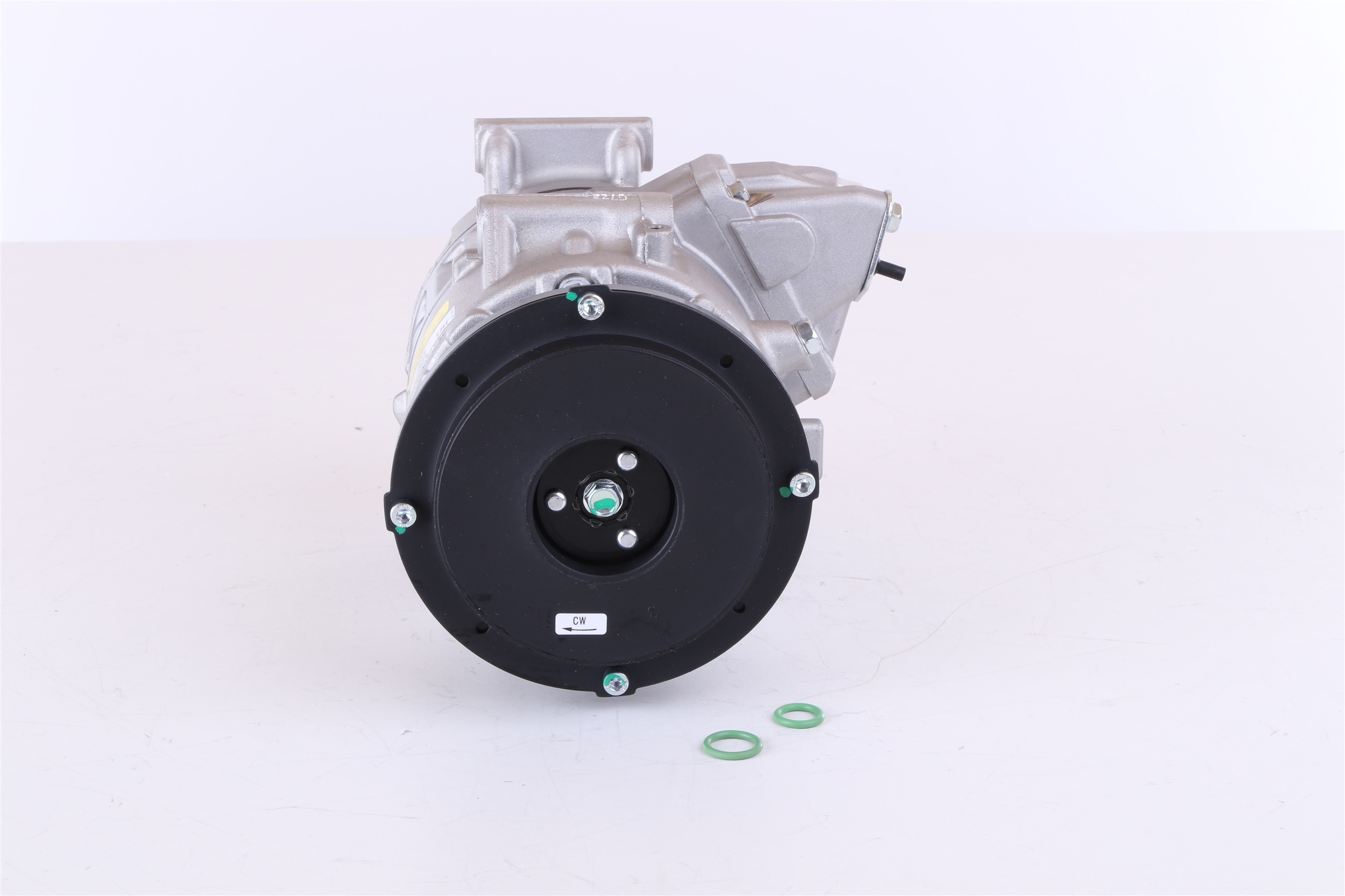 890876 Air conditioning compressor NISSENS 883100E090