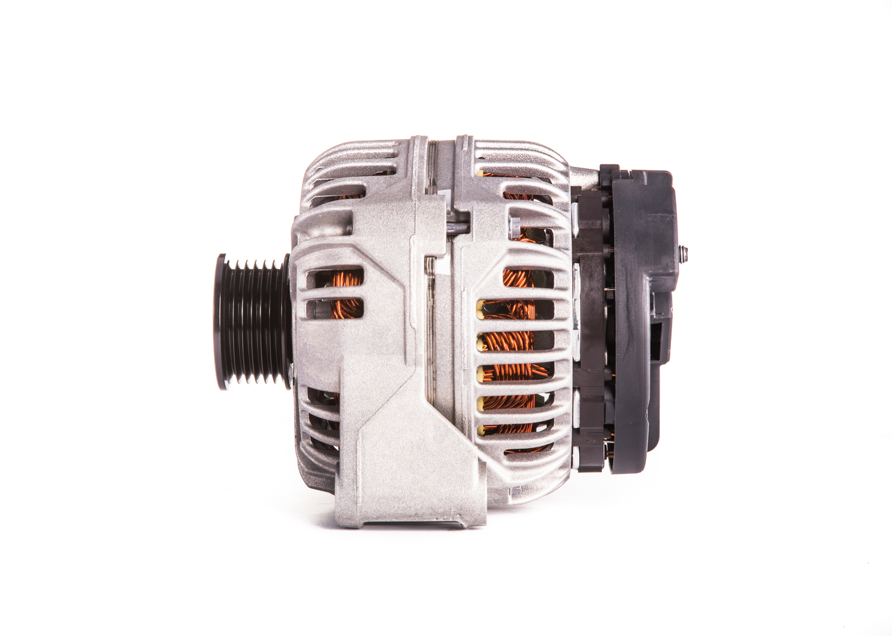 NCB1 (>) 14V 70/120A BOSCH 14V, 120A, Ei sisällä alipainepumppua, Ø 50 mm Generaattori 0 124 515 131