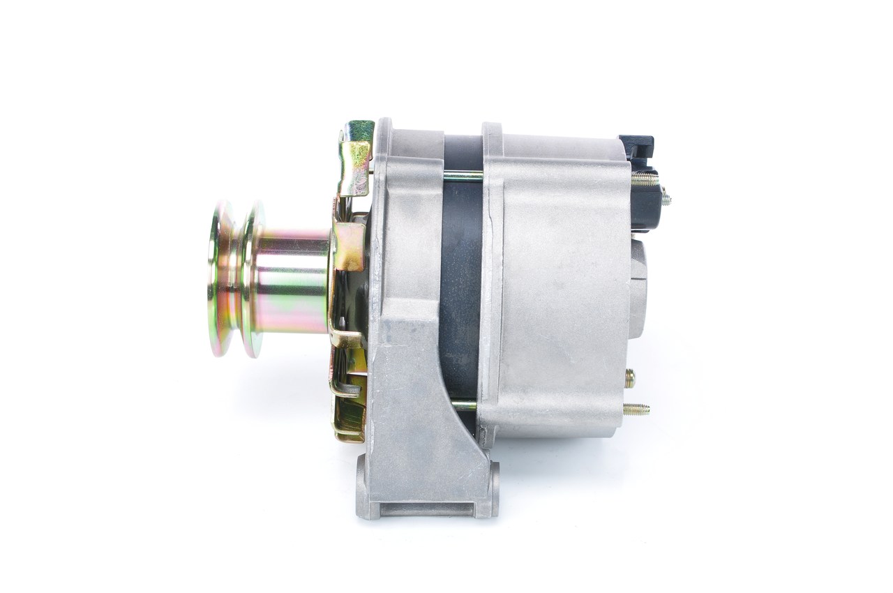 BOSCH 1 986 A01 132 Alternator 14V, 65A, excl. vacuum pump