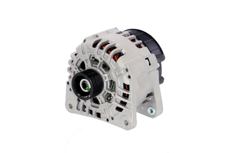 112471 011-003-000221R Generaator REMANTE 8253785 OPEL