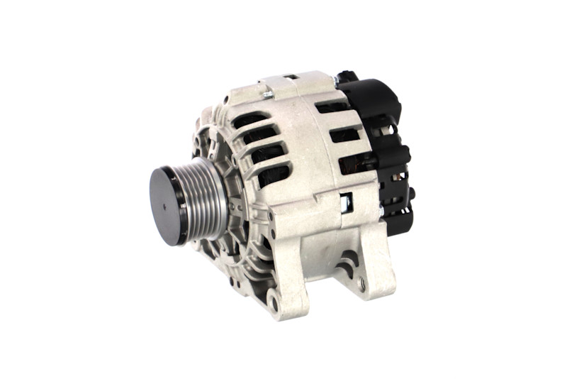 113946 011-003-000536R Generátor REMANTE 5705-CS SUZUKI