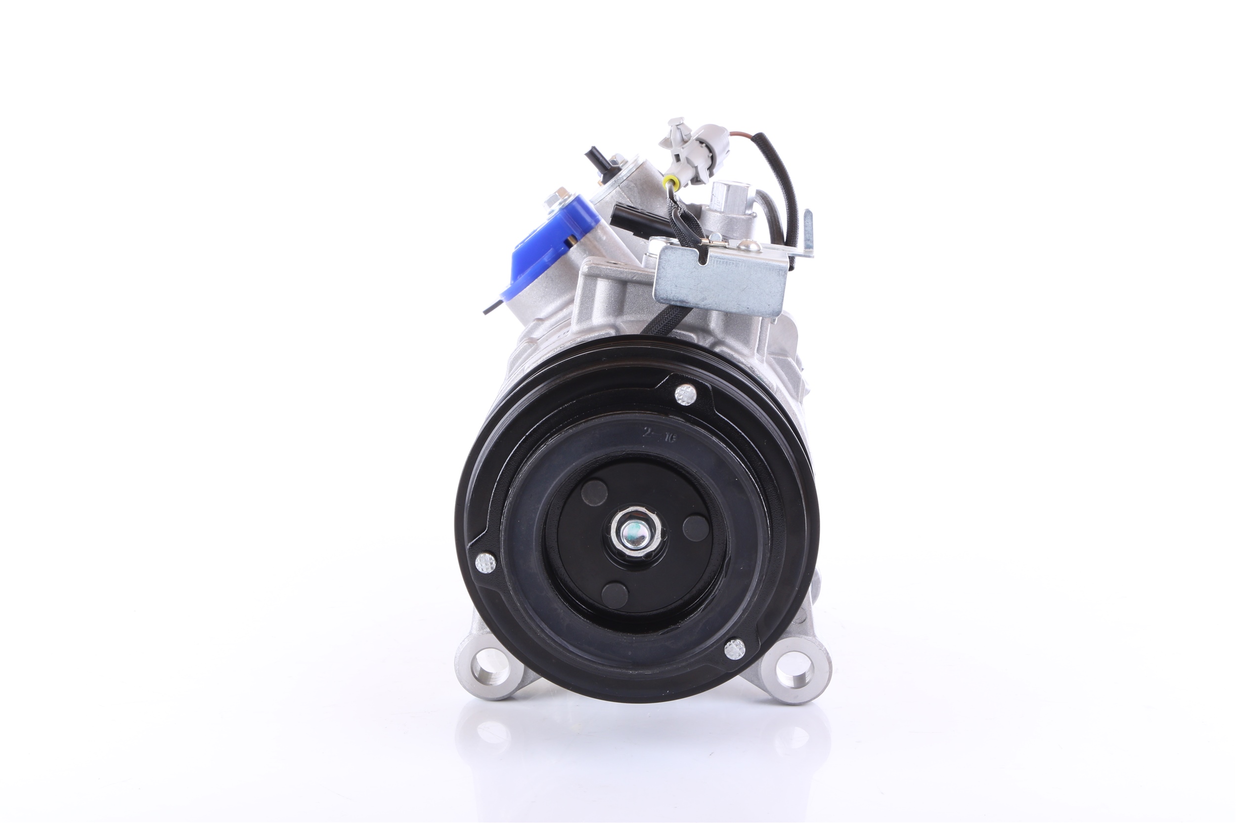 890746 Air conditioning compressor NISSENS 9399072