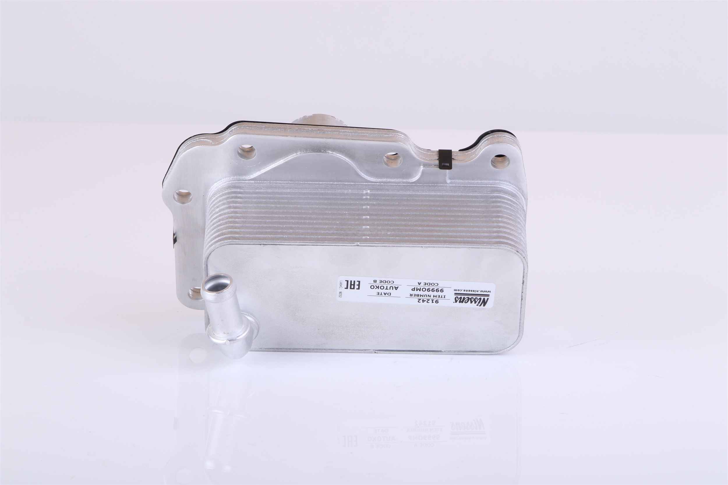 91242 Engine oil cooler NISSENS LR075630 LAND ROVER