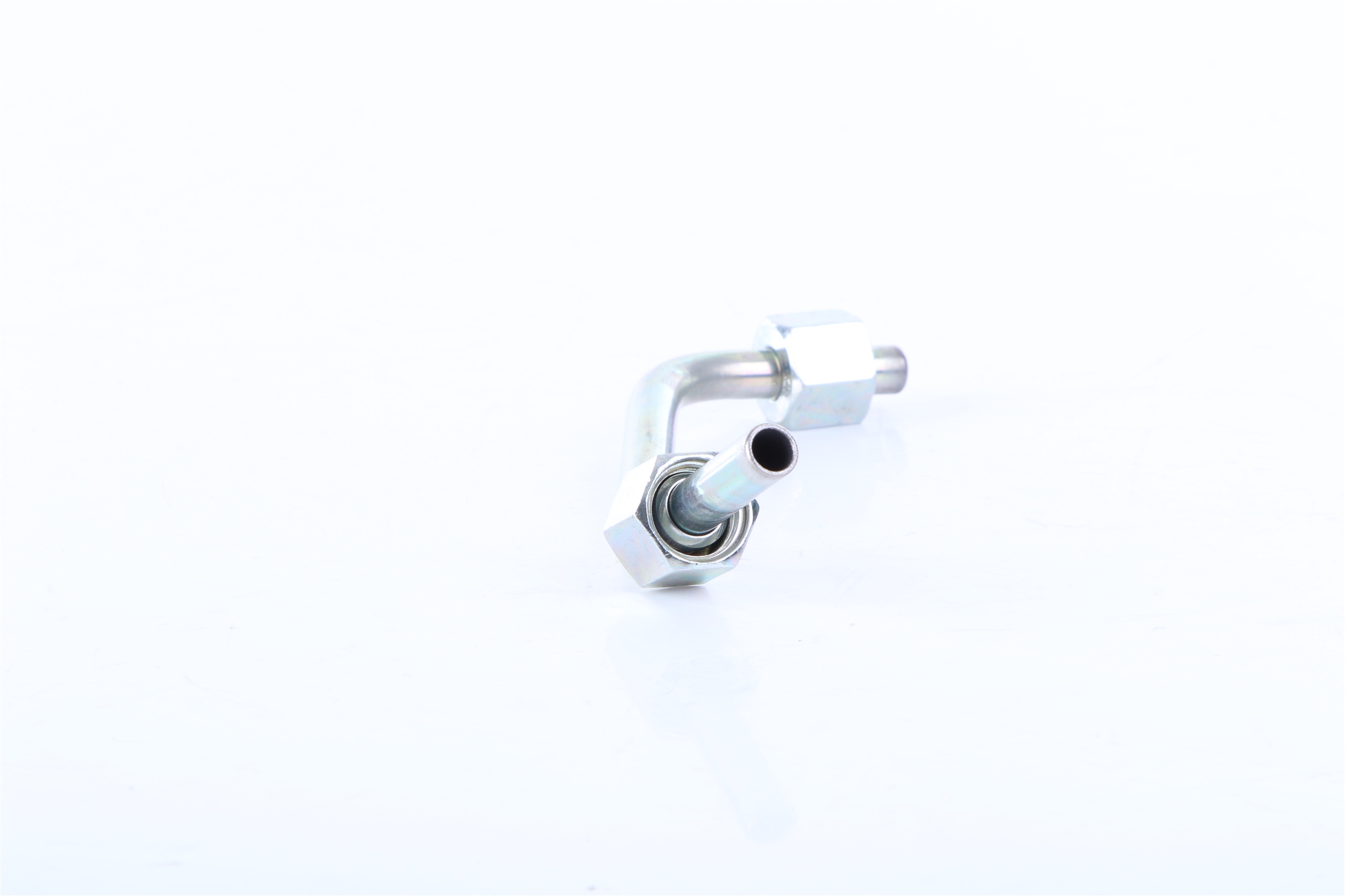 935314 Oil Pipe, charger NISSENS 504384184