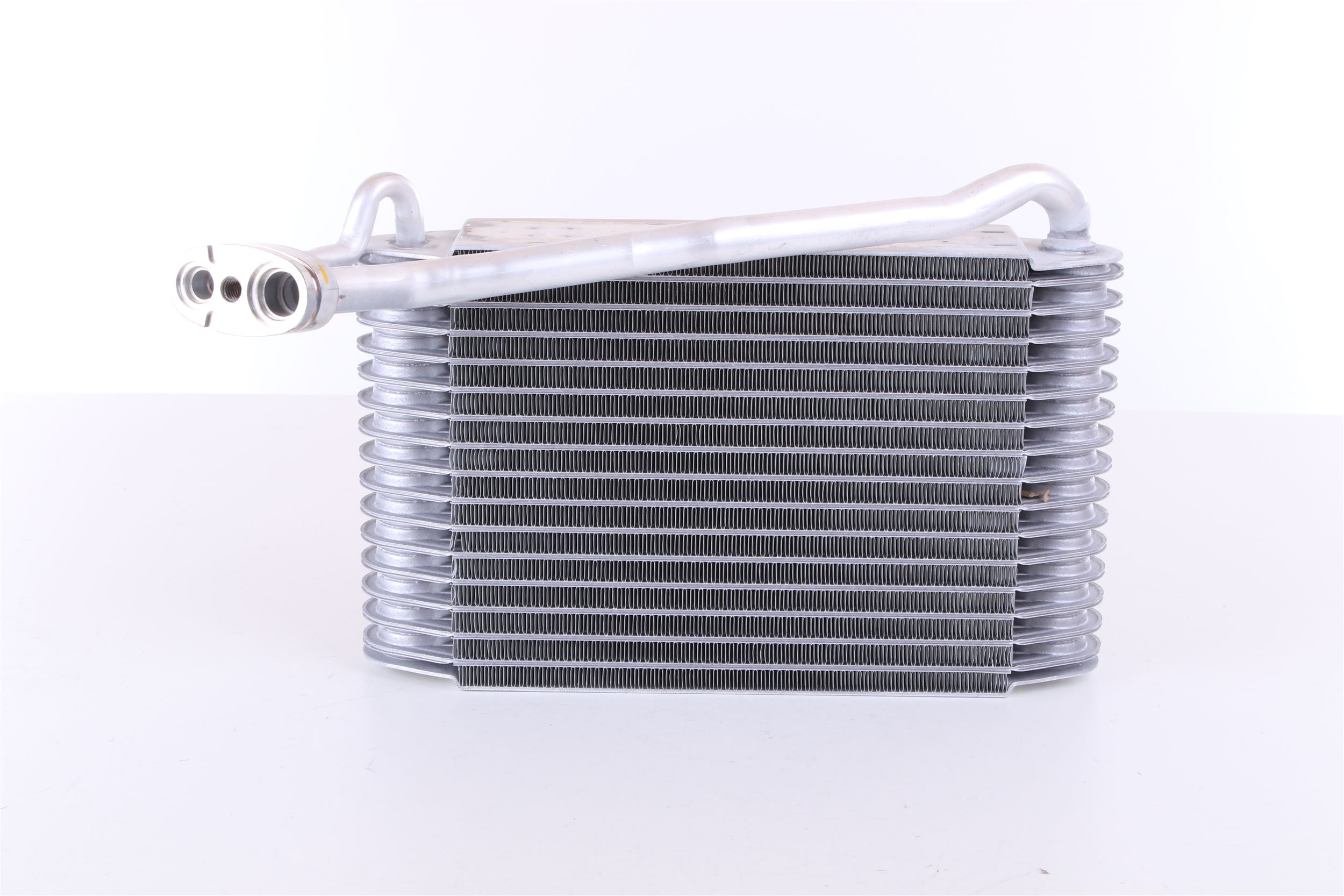 NISSENS 92143 Fordamper, klimaanlegg billige i nettbutikk