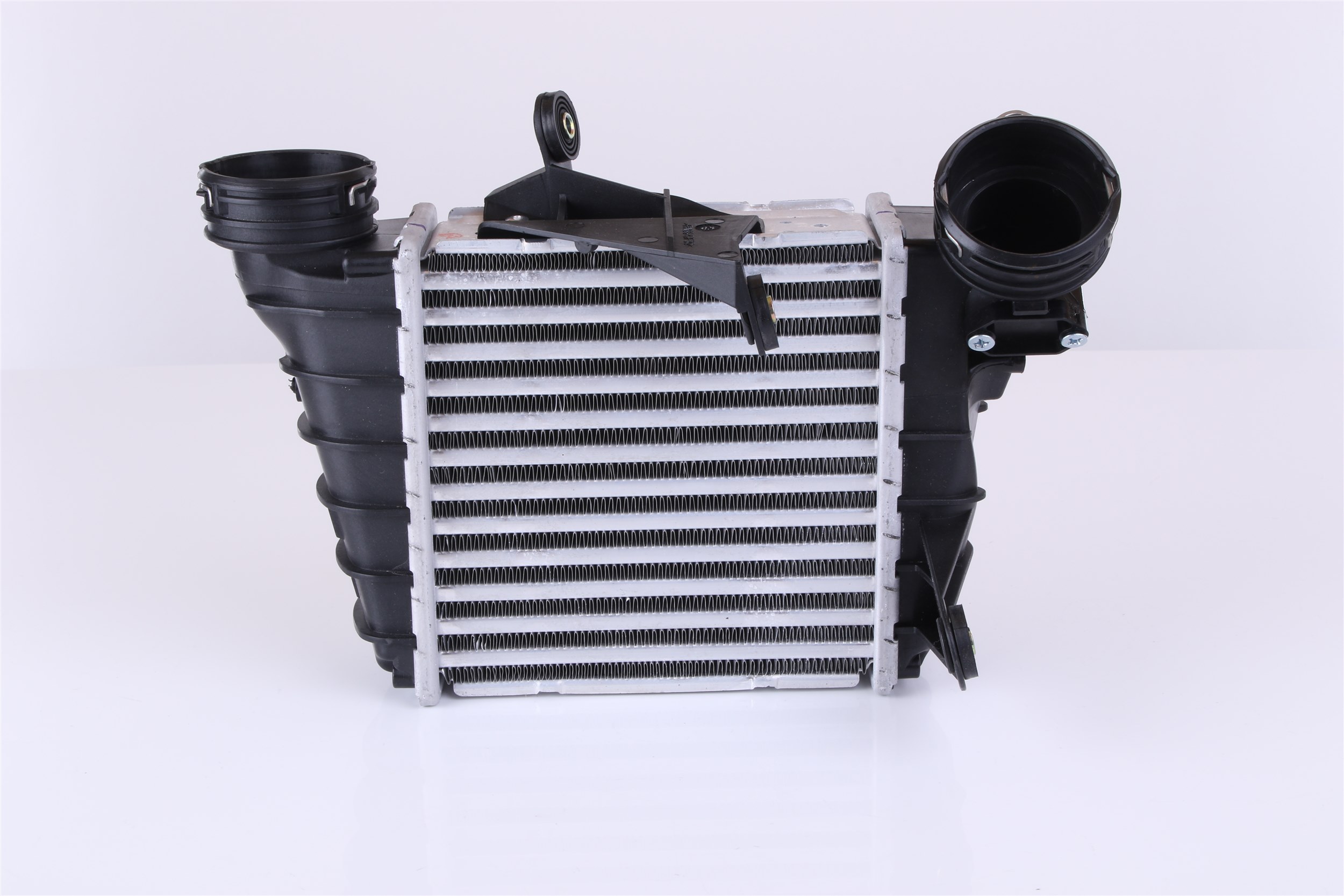 NISSENS 96773 Intercooler billig i online butik