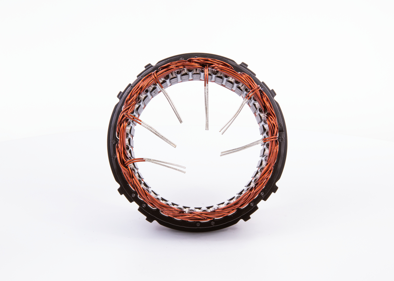 Køb 1 986 AE1 125 BOSCH Stator, generator 1 986 AE1 125 billige