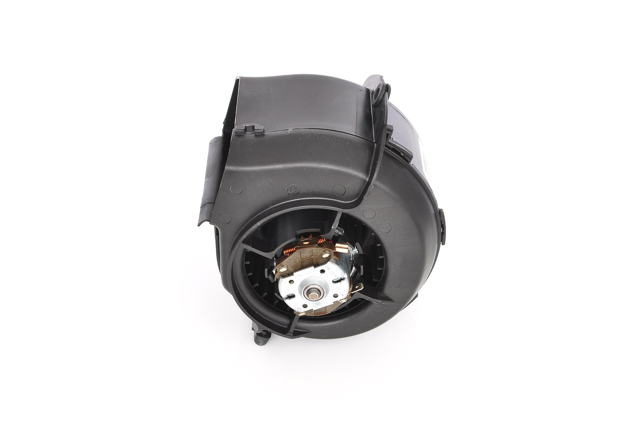 Volkswagen PASSAT Fan blower motor 661173 BOSCH 0 130 063 804 online buy