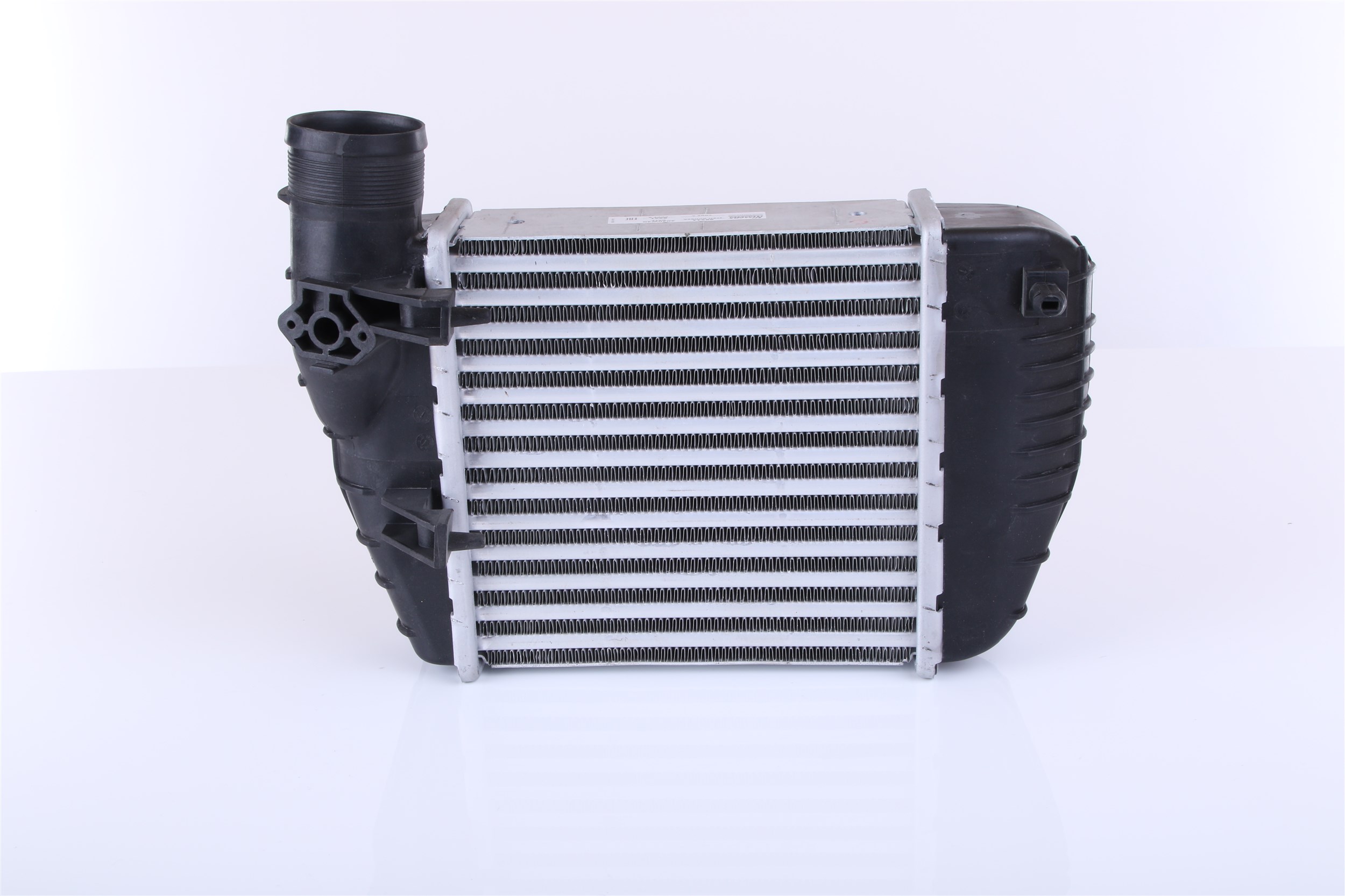 NISSENS 96544 Intercooler sin acople rápido, Conexión izquierda, recta, Conexión derecha, en ángulo