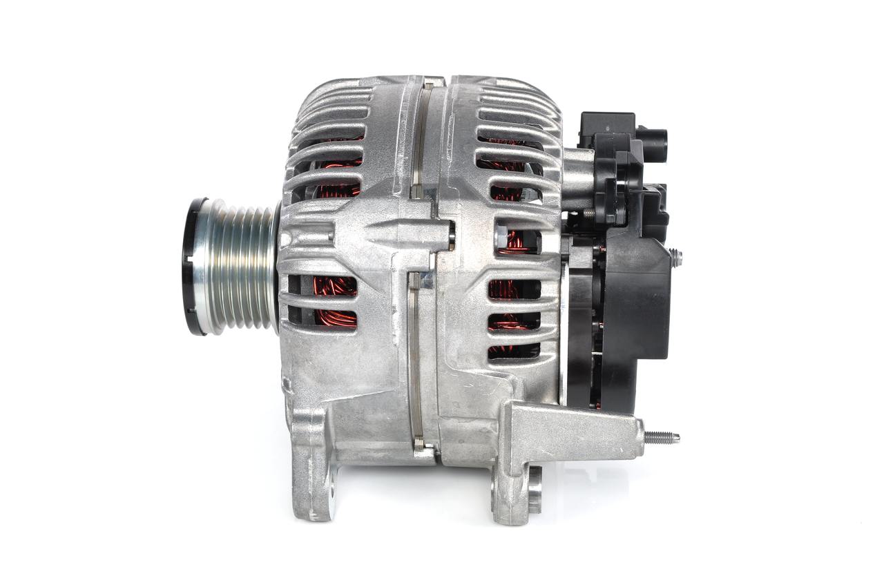 E8 (>) 14V 75/140A 0124525545 Ģenerators BOSCH 03F903023J AUDI