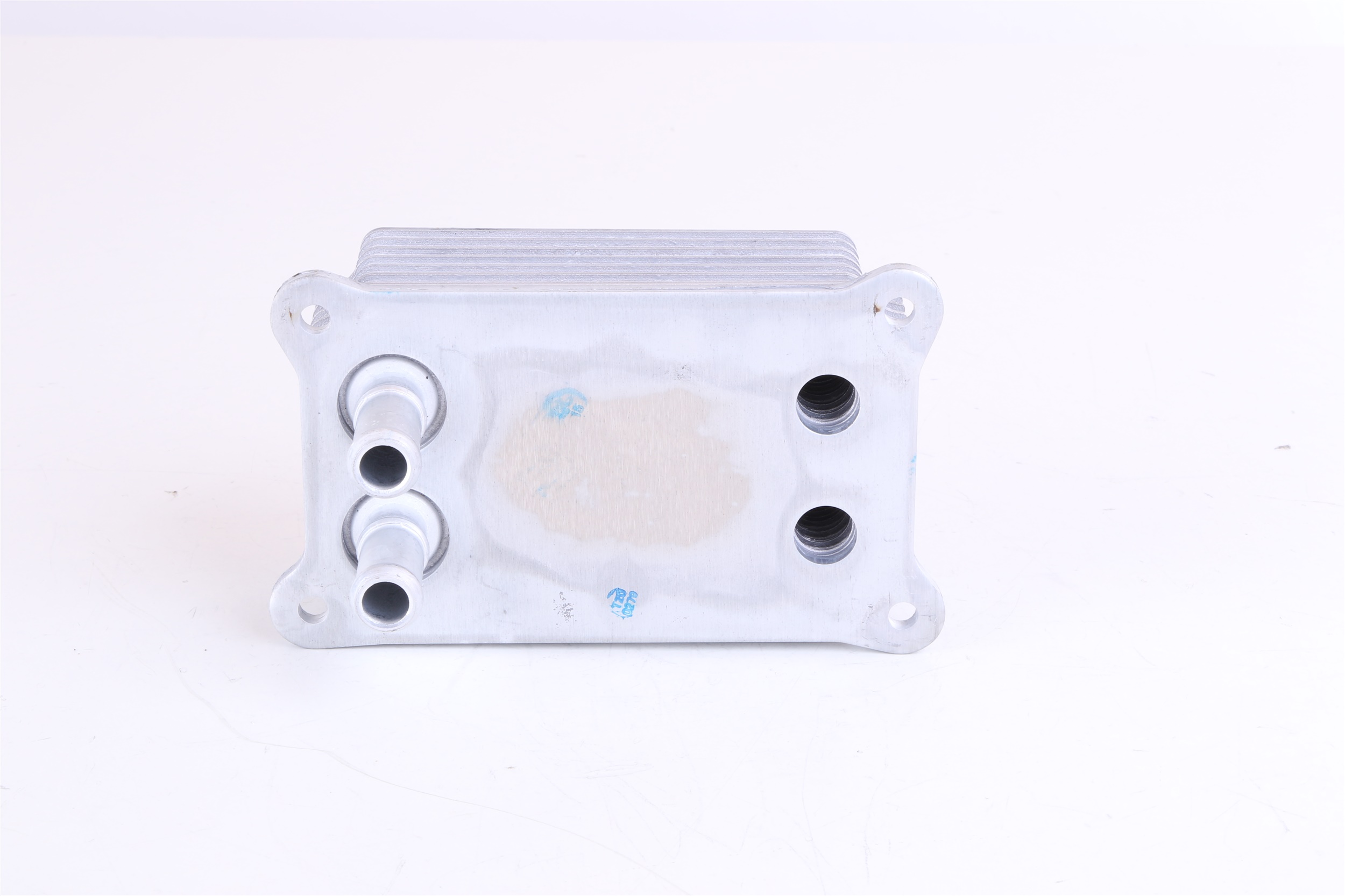 NISSENS 90683 Radiateur d'huile refroidi par eau , sans boîtier de filtre à huile, avec joints, sans filtre