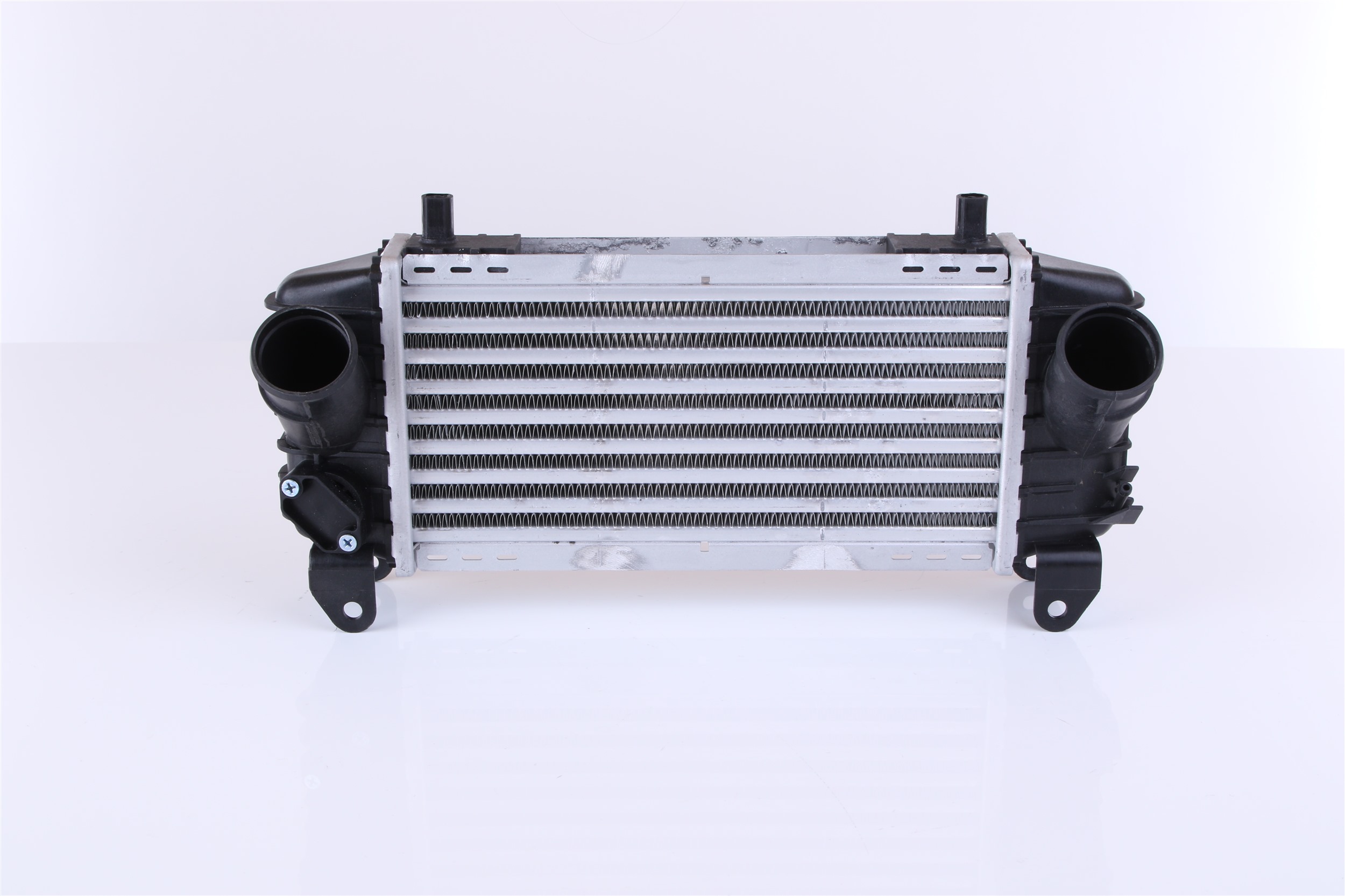 NISSENS 96793 Intercooler without quick coupling, Right connector, angled