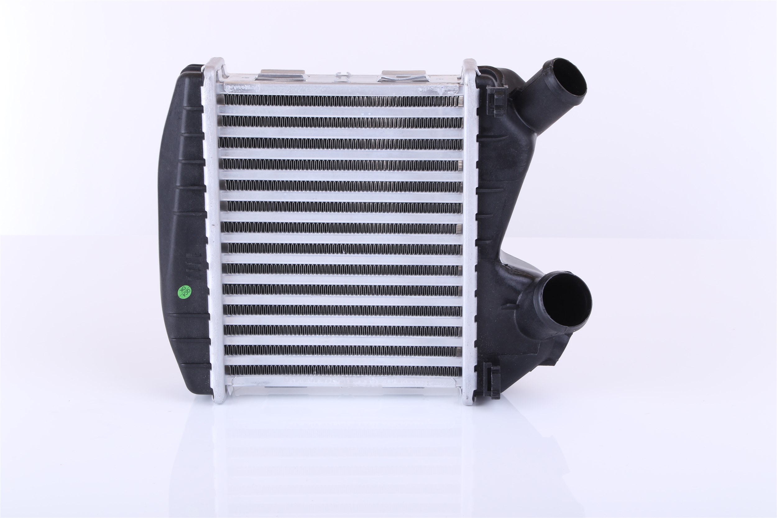 NISSENS 96499 Intercooler sin acople rápido, Conexión izquierda, en ángulo, Conexión derecha, en ángulo