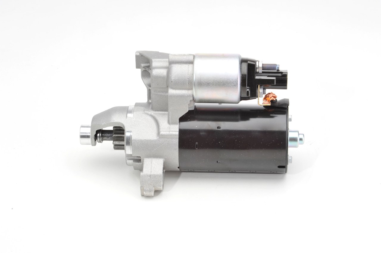 Great value for money - BOSCH Starter motor 0 001 138 069