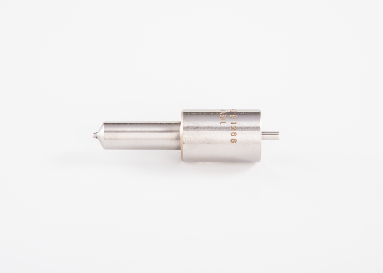 DLLA 142 S 1266 9430084247 Fúvóka BOSCH A001 017 15 12