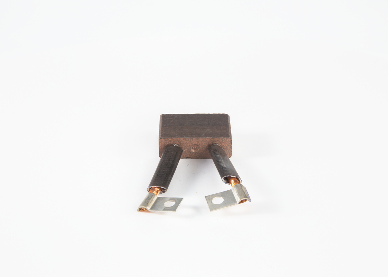 Pirkt 9 001 454 104 BOSCH Ogļu sukas, Starteris 9 001 454 104 lēti