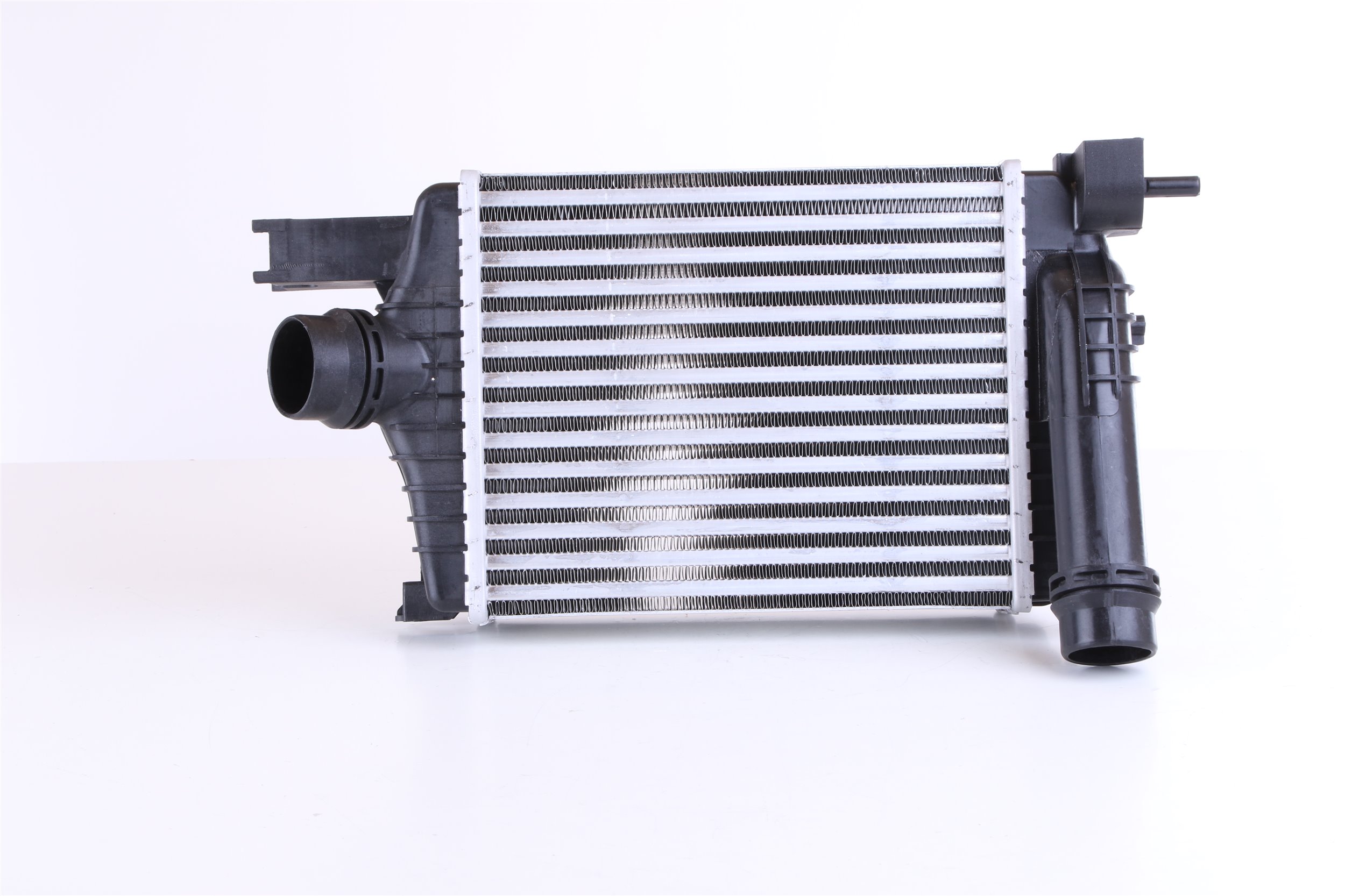 376988164 NISSENS 96479 Intercooler RENAULT Clio IV Van 0.9 TCe LPG 90 CV Essence/gaz de pétrole liquéfié (GPL) 2016 prix
