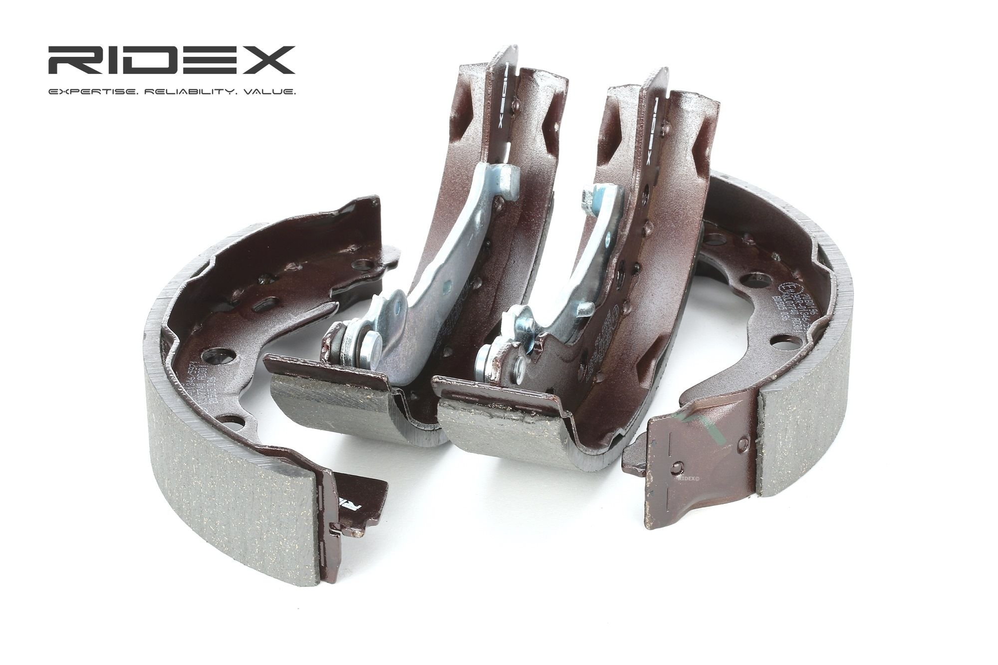 RIDEX Rear Axle, Ø: 203,2 x 39 mm, with handbrake lever Width: 39mm Brake Shoes 70B0196 buy