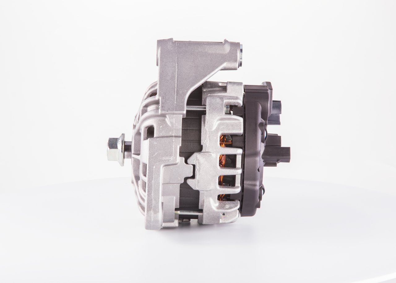 C3 (>) 14V 50/90A F000BL0477 Generaator BOSCH 905710100058