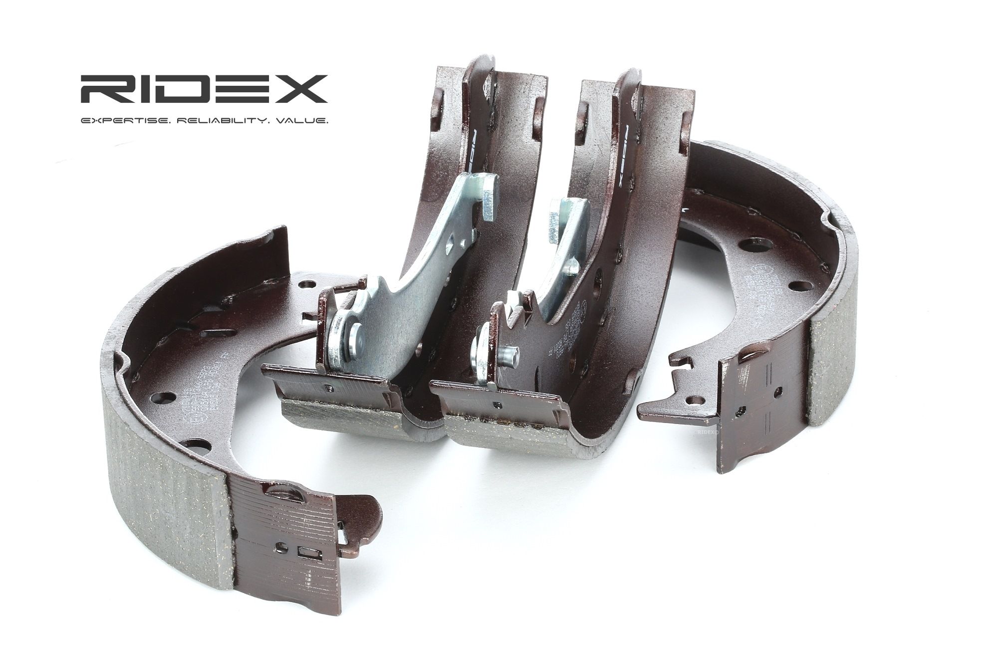 RIDEX 70B0195 Brake Shoe Set Rear Axle, Ø: 228,6 x 42 mm, with lever