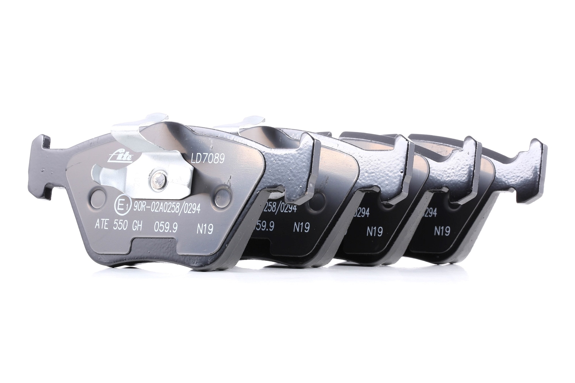 LD7089 ATE Ceramic 13047070892 Cylinder head cover BMW E39 520d 2.0 136 hp Diesel 2003 price